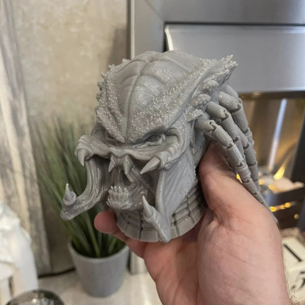 Predator Head with Dreadlocks STL 3D Print Files